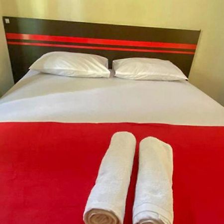Rama Shinta Homestay Near Gembira Loka Zoo Redpartner Jogjacarta Exterior foto