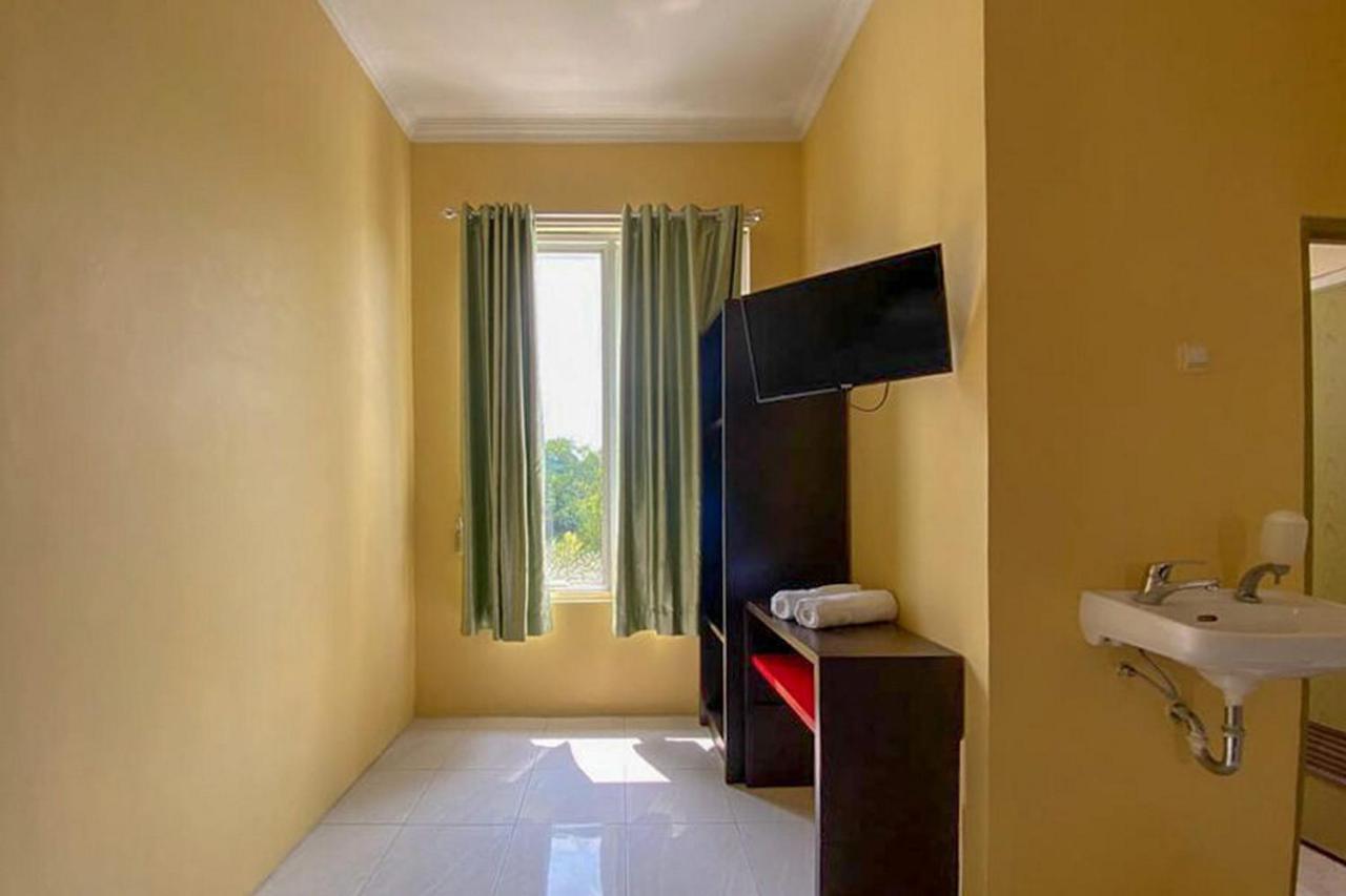 Rama Shinta Homestay Near Gembira Loka Zoo Redpartner Jogjacarta Exterior foto
