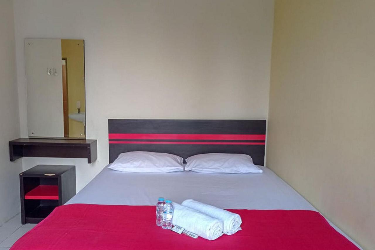 Rama Shinta Homestay Near Gembira Loka Zoo Redpartner Jogjacarta Exterior foto