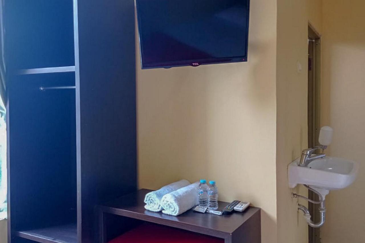 Rama Shinta Homestay Near Gembira Loka Zoo Redpartner Jogjacarta Exterior foto